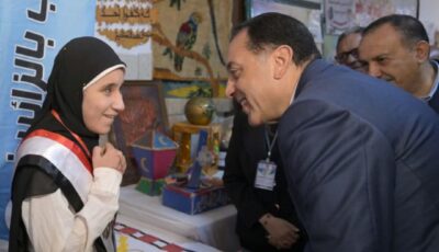 مدبولي يسلم 22 من ذوي الهمم كراسي متحركة كهربائية ويؤكد: الدولة تولي اهتماما خاصا بهم