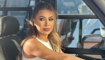 شاهد.. لحظة سقوط نوال الزغبي على المسرح بحفلها الأخير في بيروت