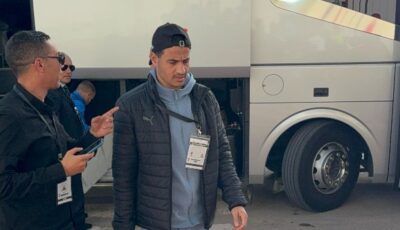 بيراميدز يصل ملعب مباراة الجيش الملكي في دوري أبطال أفريقيا