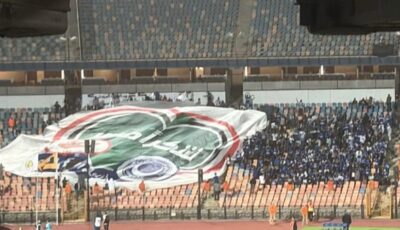 قبل مواجهة الأهلي.. جماهير الهلال السوداني ترفع لافتة شكر لـ مصر
