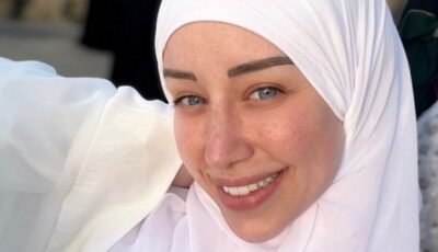 بالحجاب الأبيض.. أحدث ظهور لفرح الزاهد من صلاة العيد