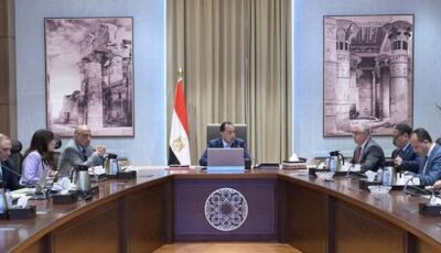 رئيس الوزراء يتابع موقف مشروعات إنتاج الهيدروجين الأخضر