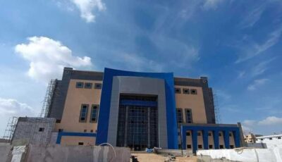 الإسكان: جارٍ تنفيذ مستشفى سعة 189 سريرا و76 ورشة حرفية في مدينة العبور