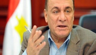 مستشهدا بما قاله ماكرون لصحفيين.. سمير فرج: مصر صامدة شعبها أمام التحديات
