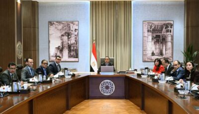 رئيس الوزراء: منظومة إلكترونية لإنهاء إجراءات وصول السائحين إلى المطارات المصرية