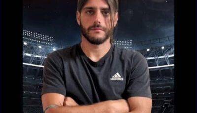 وفاة لاعب كرة قدم عن عمر 30 عاما أمام والدته