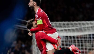 فيديو ارقام للتاريخ من فوز مانشستر يونايتد على تشيلسي