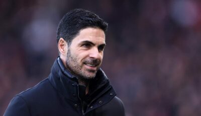 ميكيل أرتيتا يطوّر التواصل بأساليب عسكرية