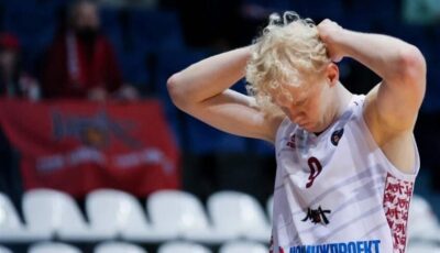 فرنسا تُسلّم لاعباً روسيّاً الى السلطات الأميركية فرنسا تُسلّم لاعباً روسيّاً الى السلطات الأميركية