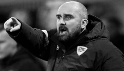 وفاة مدرّب صربي خلال مباراة فريقه