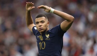 مبابي يبلغ الهدف رقم 400 في مسيرته